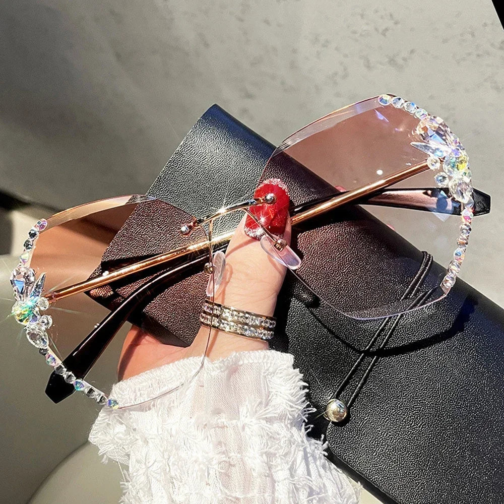"2025 Luxury Vintage Rimless Rhinestone Sunglasses for Women – Fashion Gradient Lens Sun Glasses Shades"