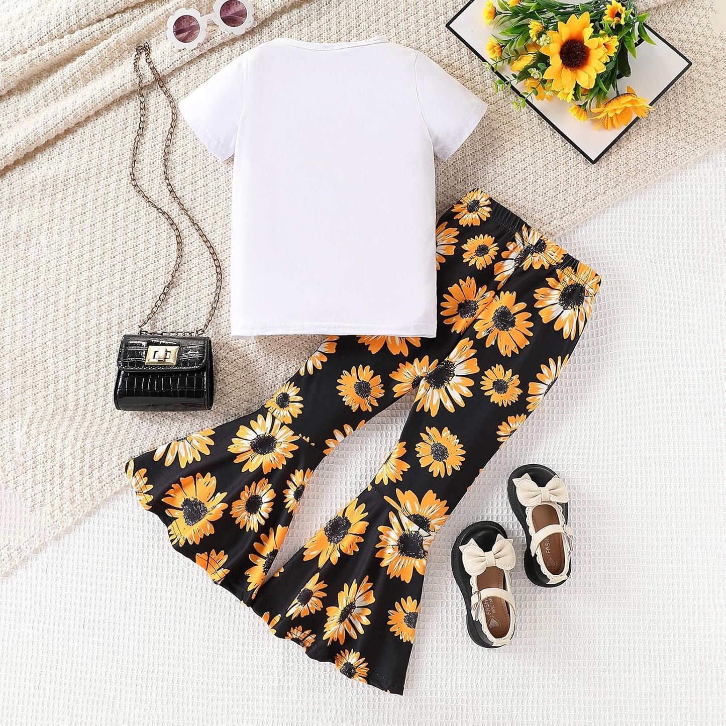 Toddler Girl Outfit β Graphic Tee & Leopard Flare Pants Cute, comfy, and full of style! ππ