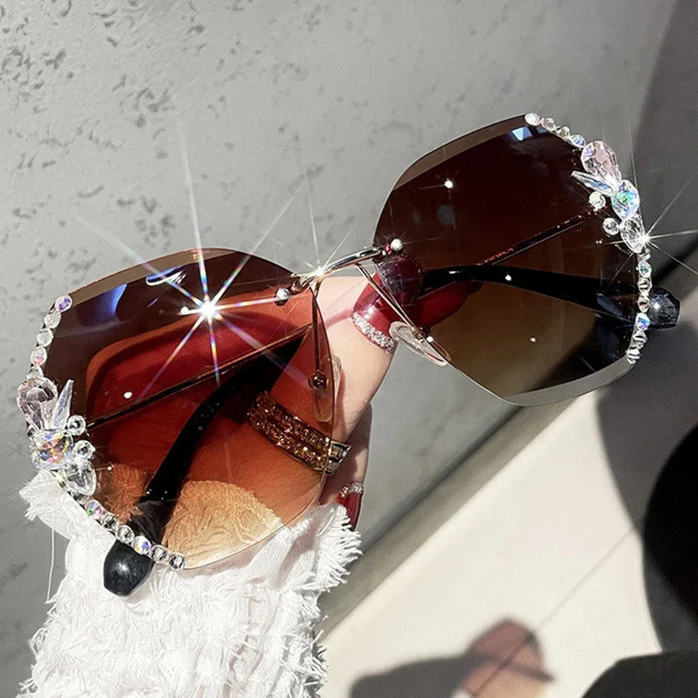 "2025 Luxury Vintage Rimless Rhinestone Sunglasses for Women – Fashion Gradient Lens Sun Glasses Shades"