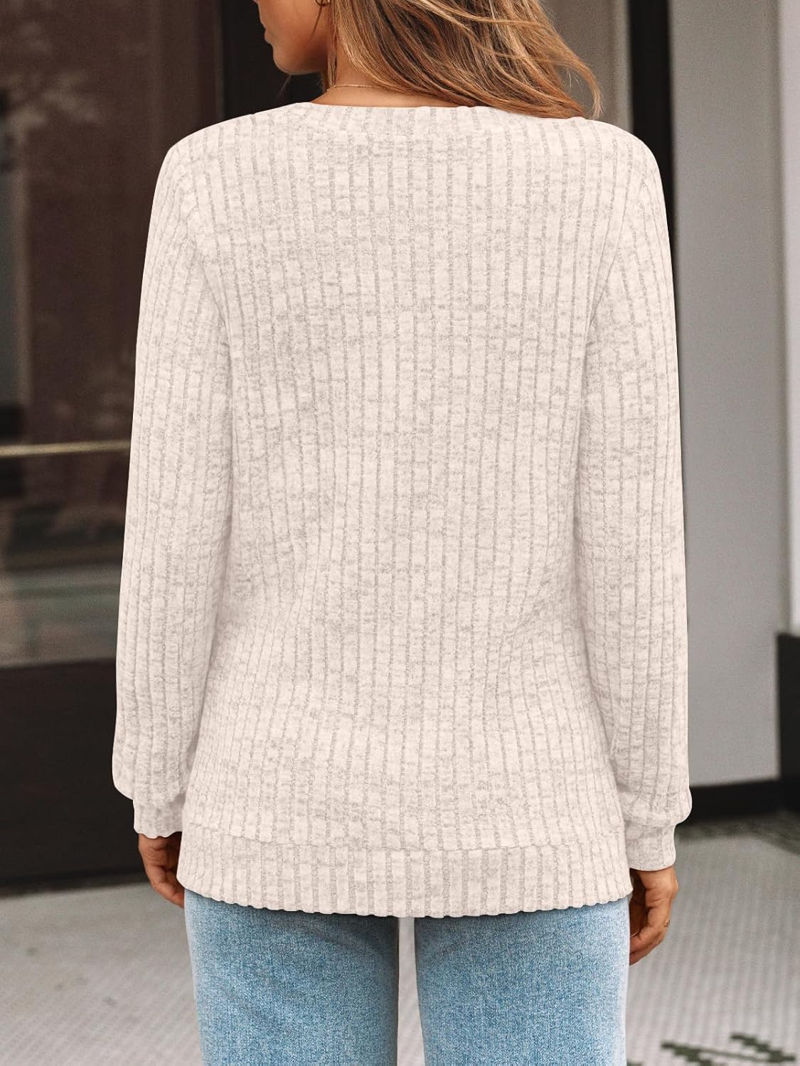 Elevate Your Style with Our Chic Women's V Neck Long Sleeve Tunic - Perfect for Fall Fashion and Casual Work Outfits!